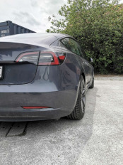 Tieferlegung Model 3 SR+ MIC