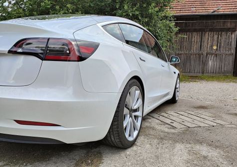 Tieferlegung Model 3 SR+ MIA LFP 60 kWh
